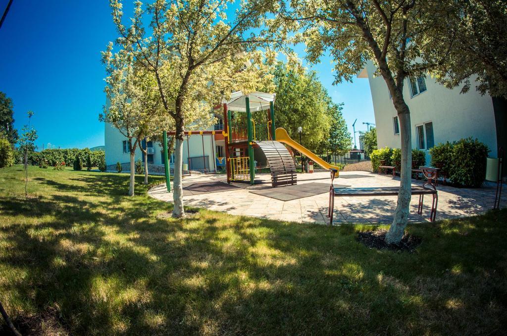 Gt Green Fort Beach Apartments 阳光海滩 外观 照片