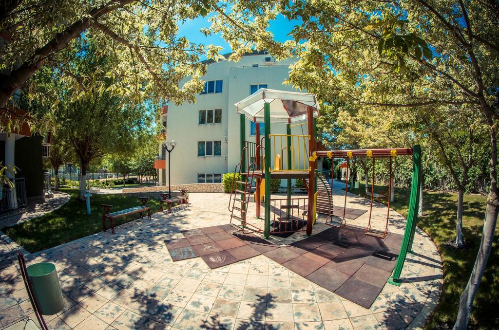 Gt Green Fort Beach Apartments 阳光海滩 外观 照片
