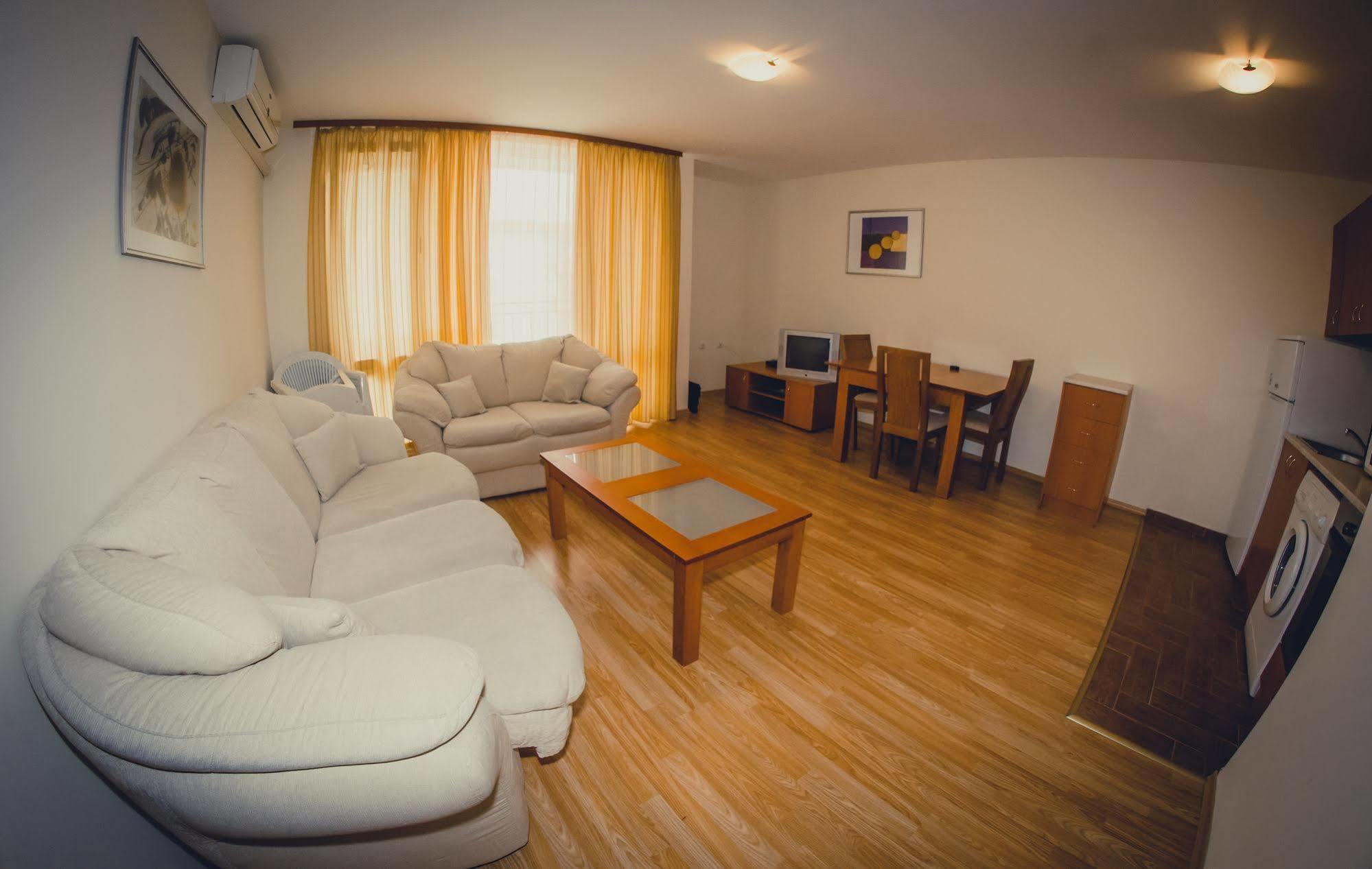 Gt Green Fort Beach Apartments 阳光海滩 外观 照片