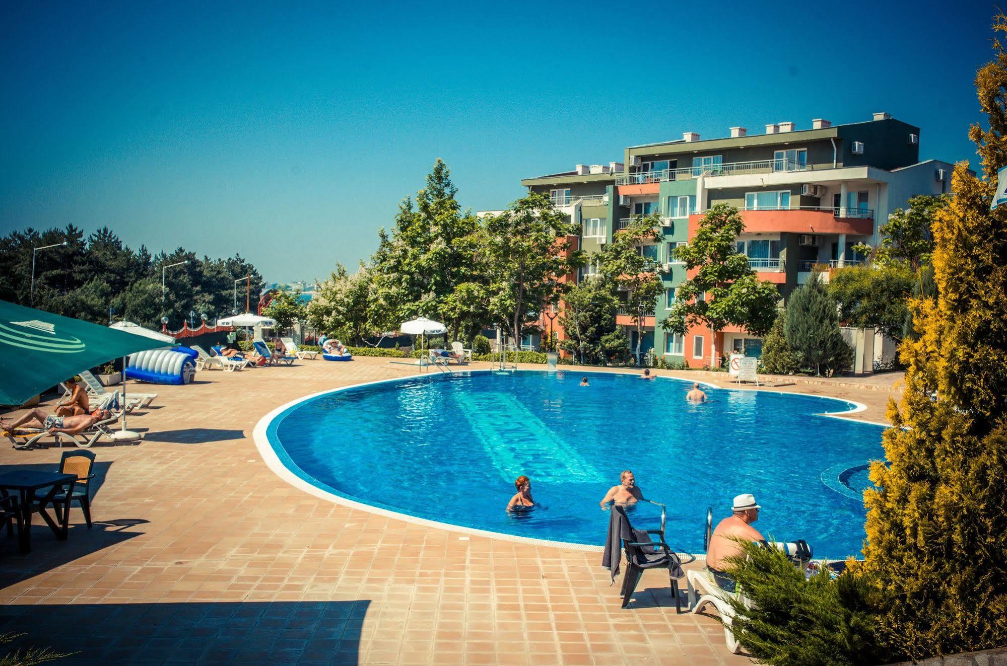 Gt Green Fort Beach Apartments 阳光海滩 外观 照片