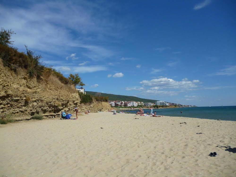 Gt Green Fort Beach Apartments 阳光海滩 外观 照片